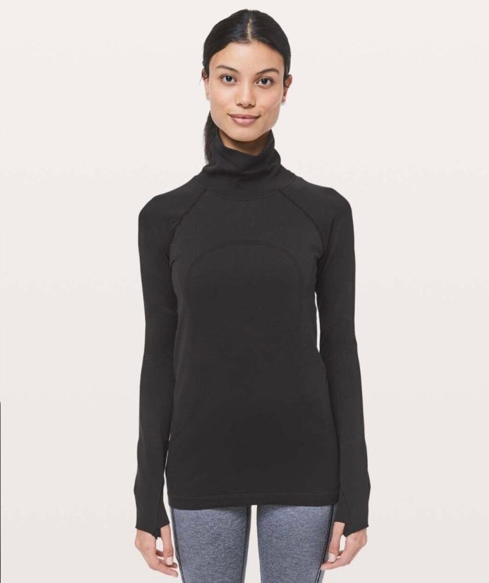 Lululemon Swiftly Speed Turtleneck in Black Size 6
